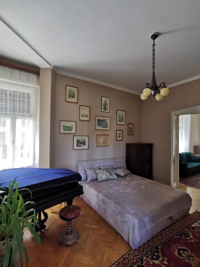 סגד Antikvilla Apartman מראה חיצוני תמונה