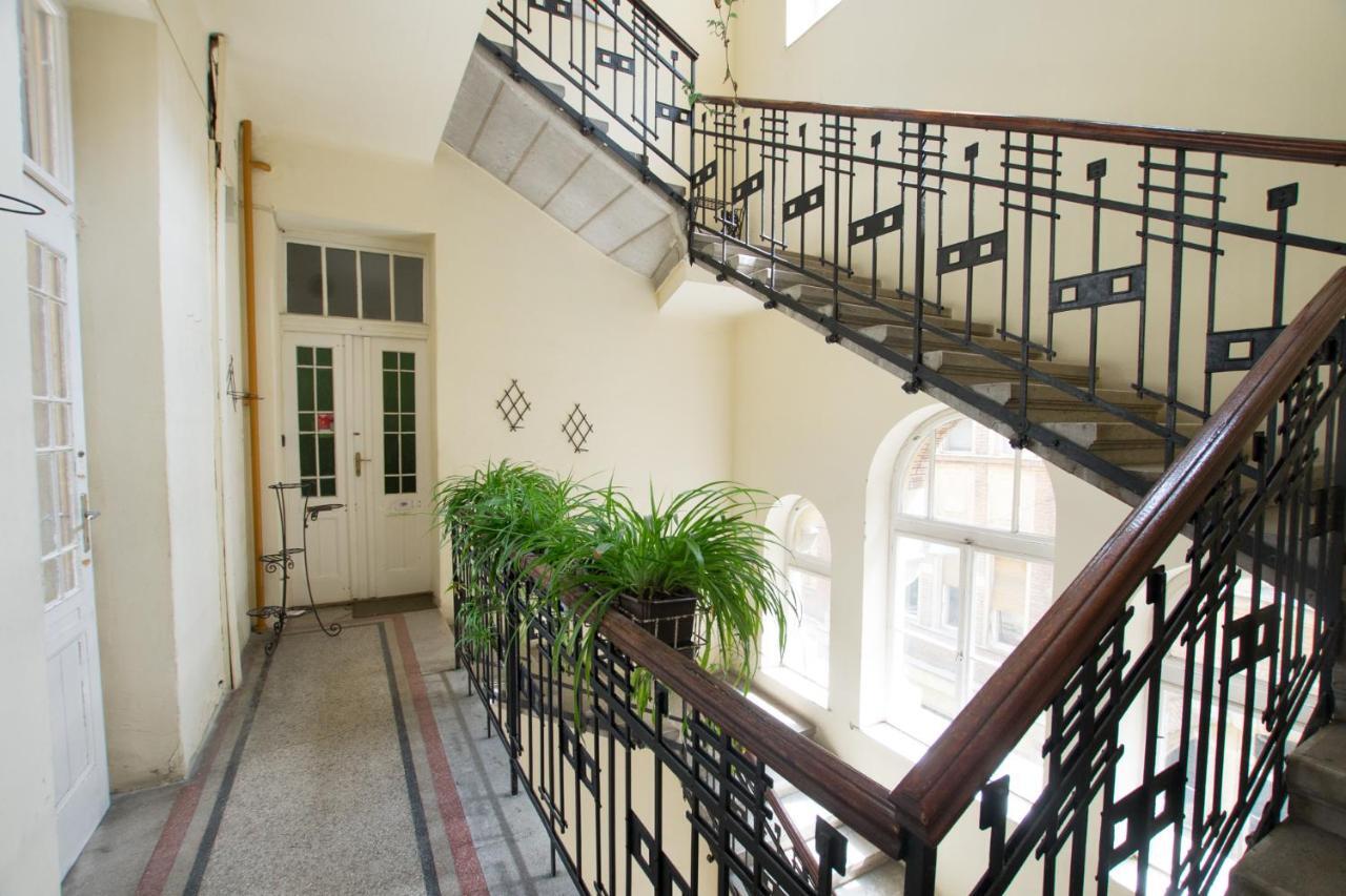 סגד Antikvilla Apartman מראה חיצוני תמונה